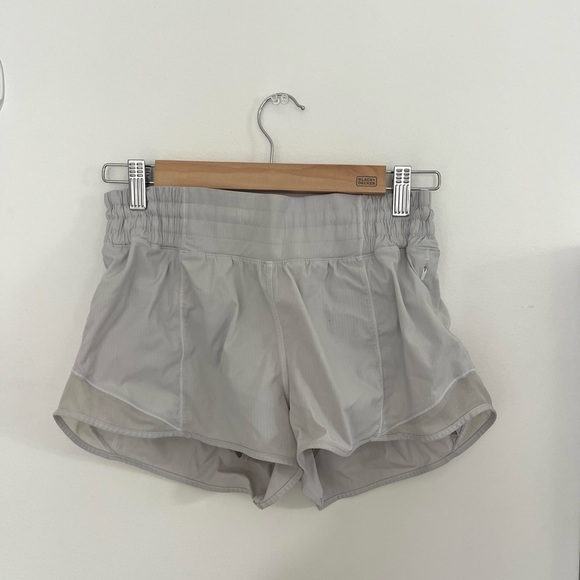 lululemon athletica Pants - White lululemon hotty hot shorts